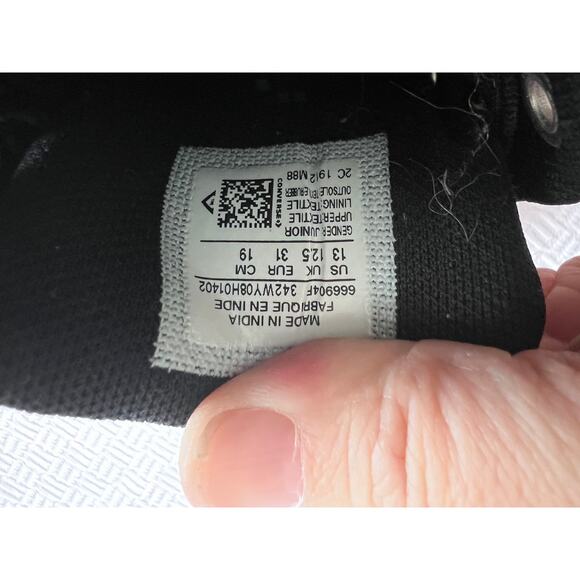Converse Chuck Taylor All Star Street Black Gray Youth Sz 13 License Plate - Picture 11 of 11